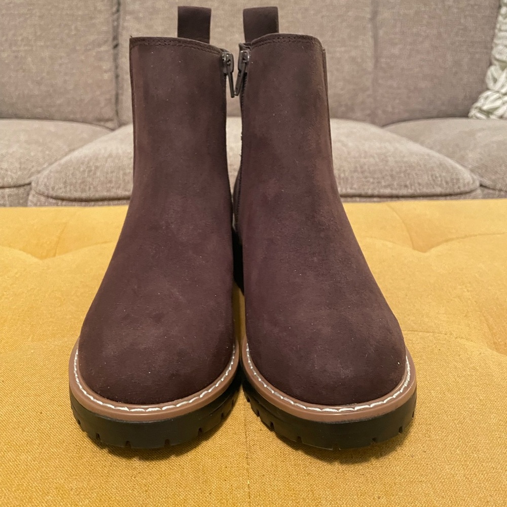 KENSIE Women Kayla Suede Boot In Brown Size 6 S0060.06